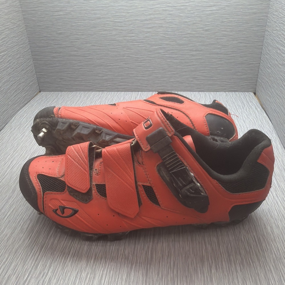 Giro Privateer Mens MTB Cycling Shoes US 9.5 EU 43 SPD Shimano Cleats Red Black